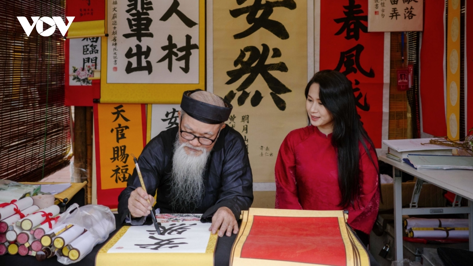 Seeking calligraphy at Lunar New Year: Spring aspirations
